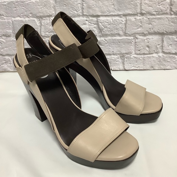ZARA Shoes Cream and Brown Wooden Block Heels Sandals NWTOT Size 7.5 (EUR38) - Picture 2 of 10